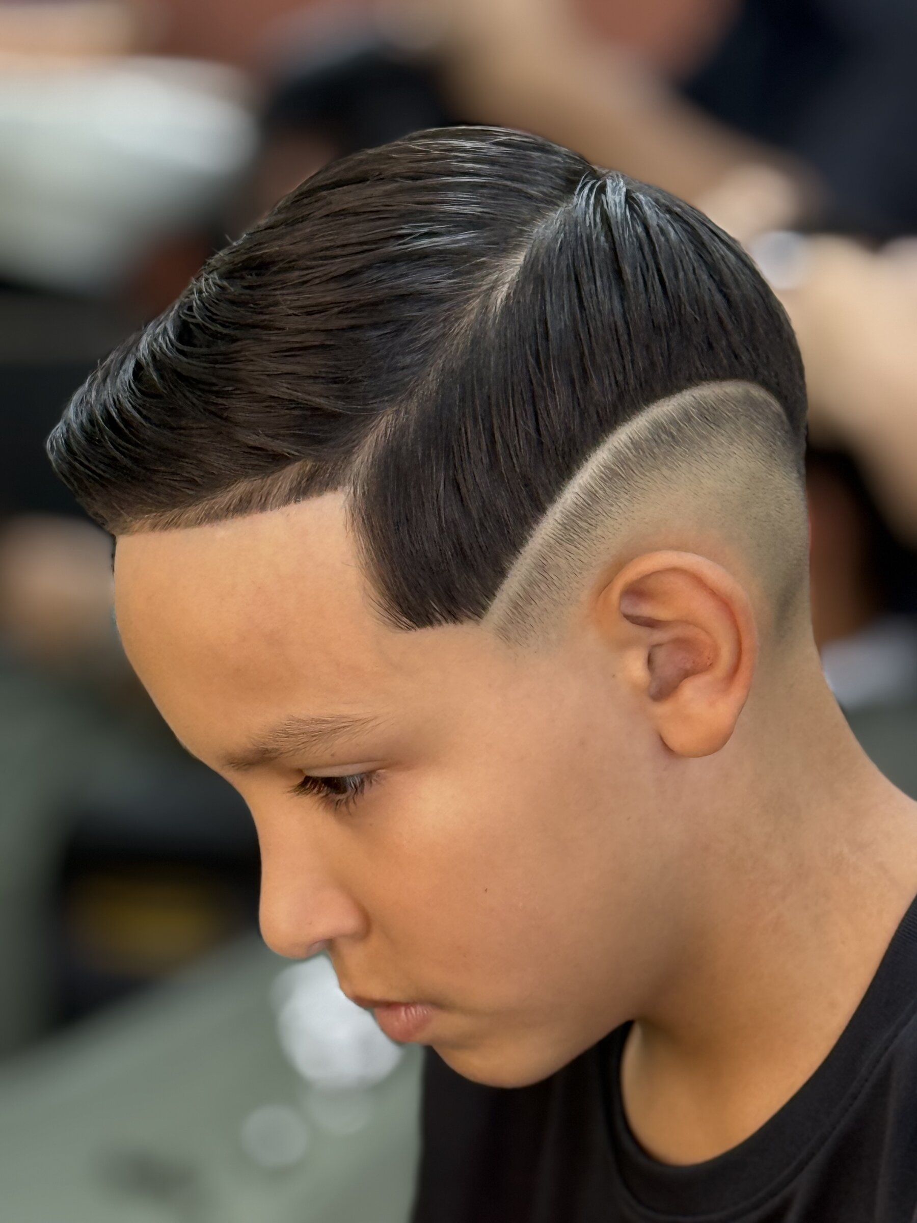 Corte com risco lateral